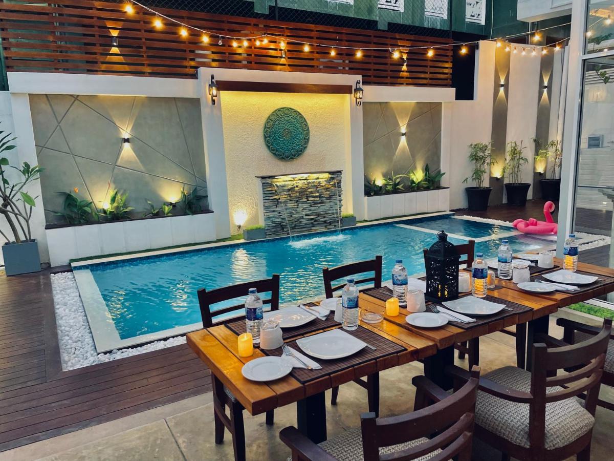 8 Plus Luxury Apartments Negombo Exteriör bild