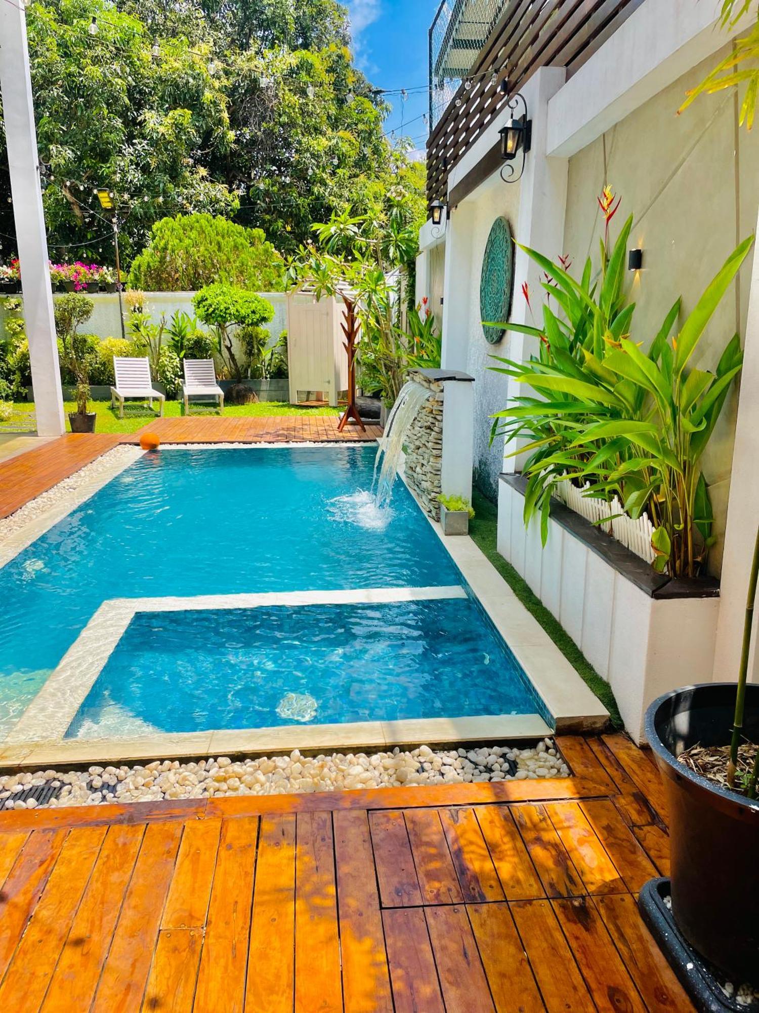 8 Plus Luxury Apartments Negombo Exteriör bild